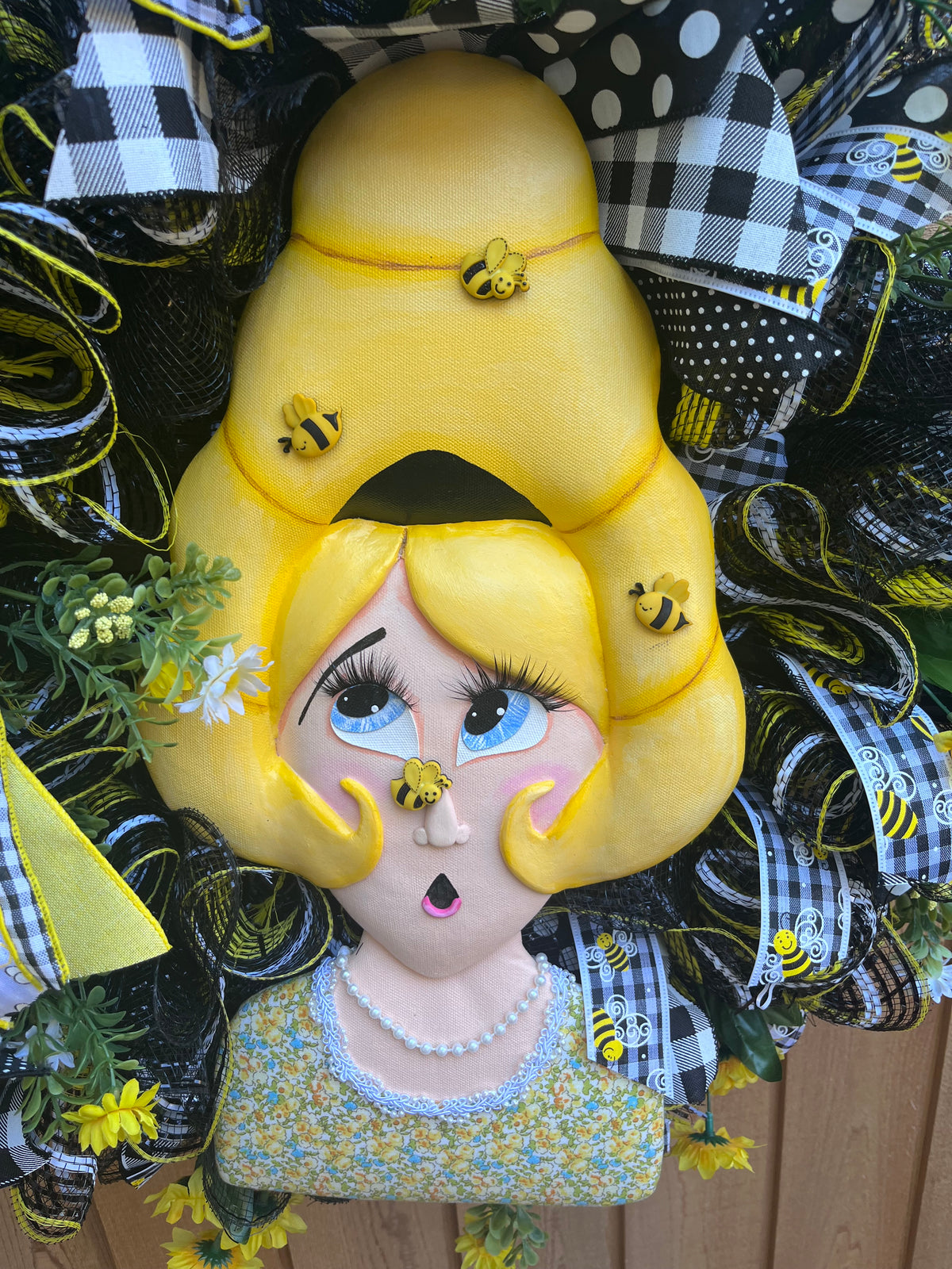 Miss Bee Haven Wreath